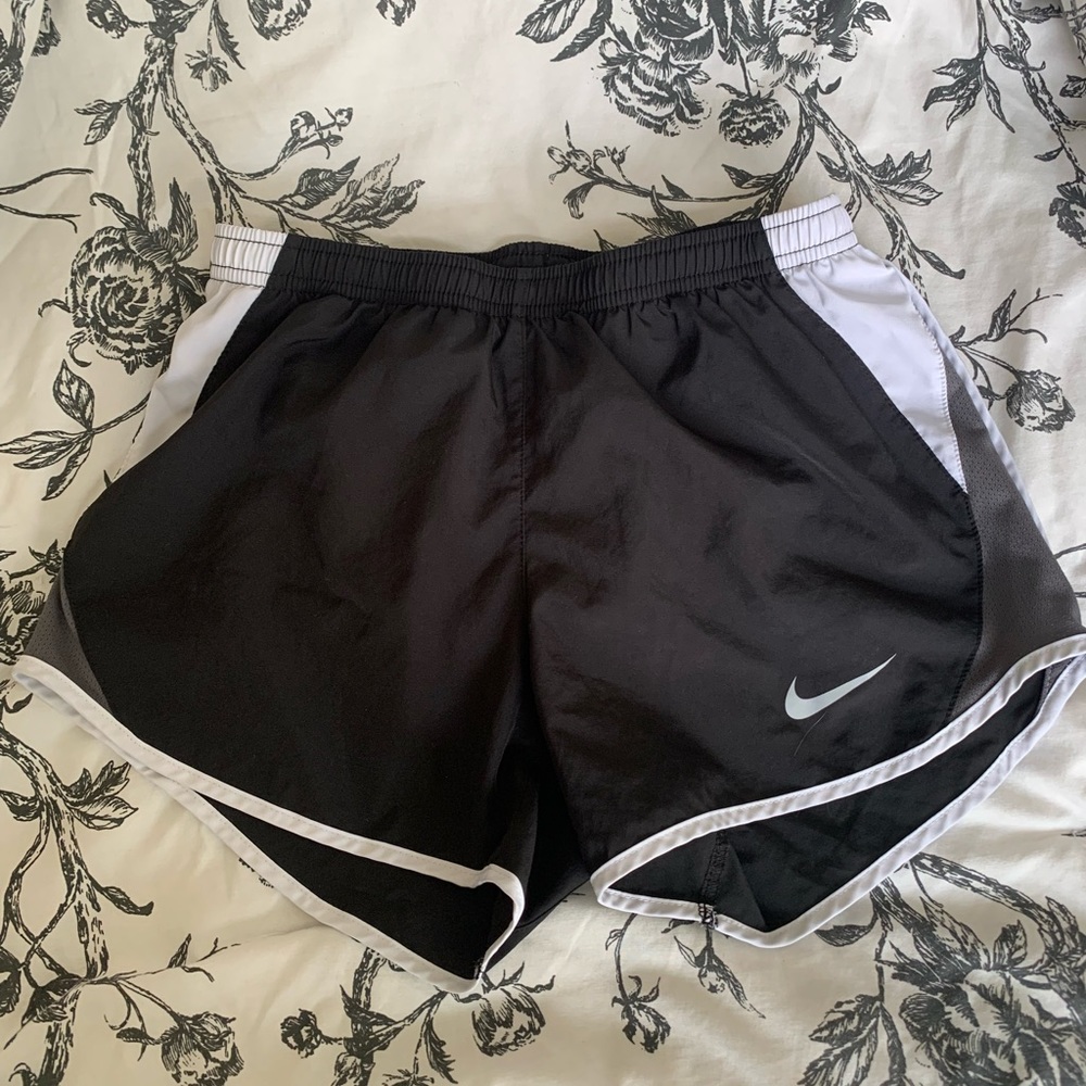 Nike Tempo Women’s Dry Fit Shorts